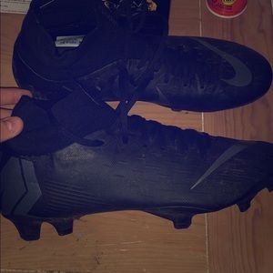 Black nike soccer cleats
